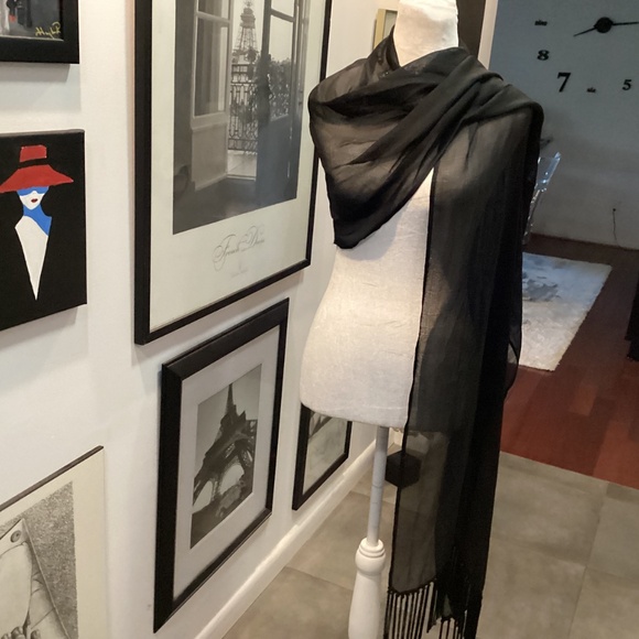 Crazy Horse Vintage Scarf Black  MESH LIKE MATERIAL. UNIQUE - Picture 3 of 4